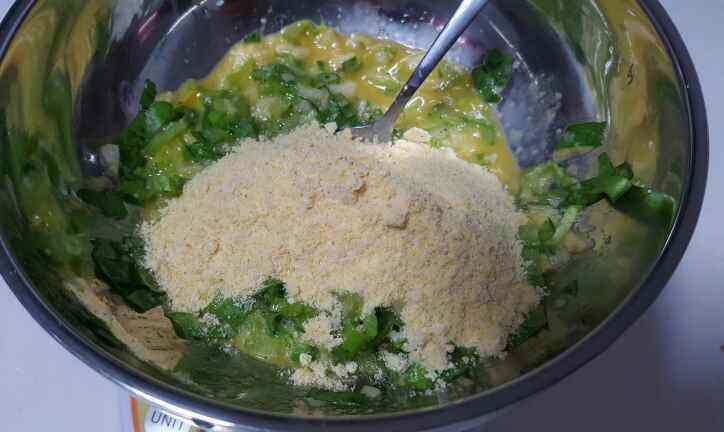 油麦菜山药玉米饼步骤3