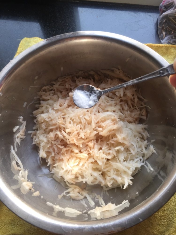 土豆早餐饼步骤2
