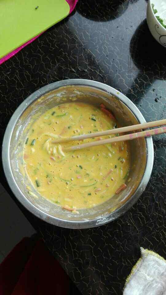 西葫芦火腿鸡蛋饼步骤2