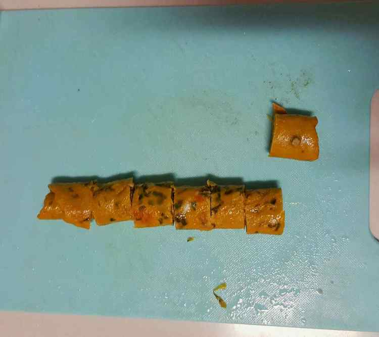 宝宝辅食香椿蛋饼步骤10