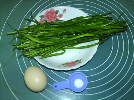 韭菜鸡蛋玉米饼步骤1