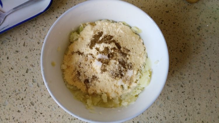 五香土豆饼步骤5