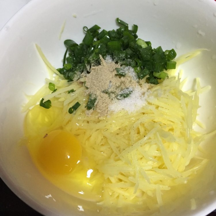 土豆丝早餐饼步骤3