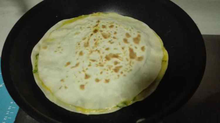 芦笋鸡蛋灌饼步骤11