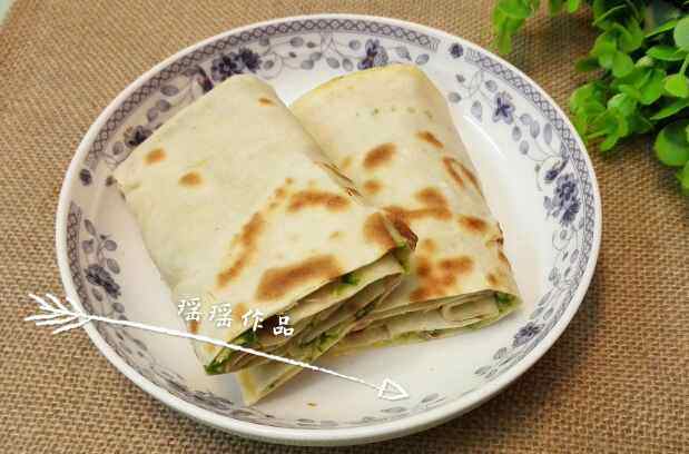 芦笋鸡蛋灌饼步骤12
