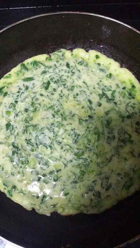 鸡蛋菠菜饼步骤7