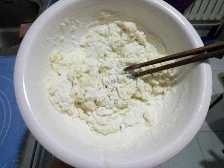 老北京牛油葱花饼步骤1
