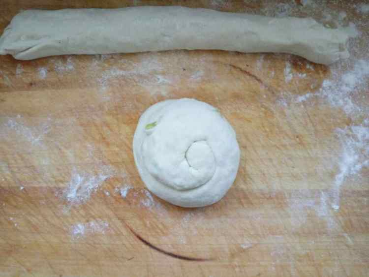 老北京牛油葱花饼步骤9