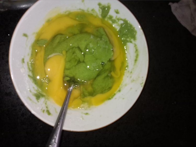 菜泥鸡蛋饼步骤5