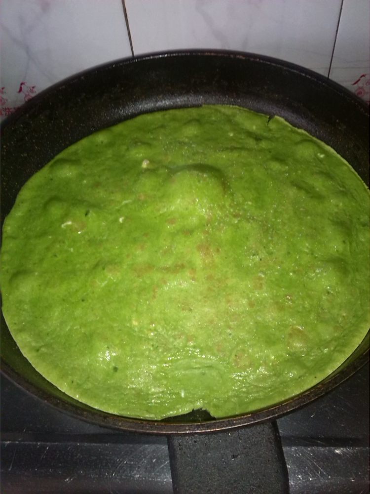 菜泥鸡蛋饼步骤7