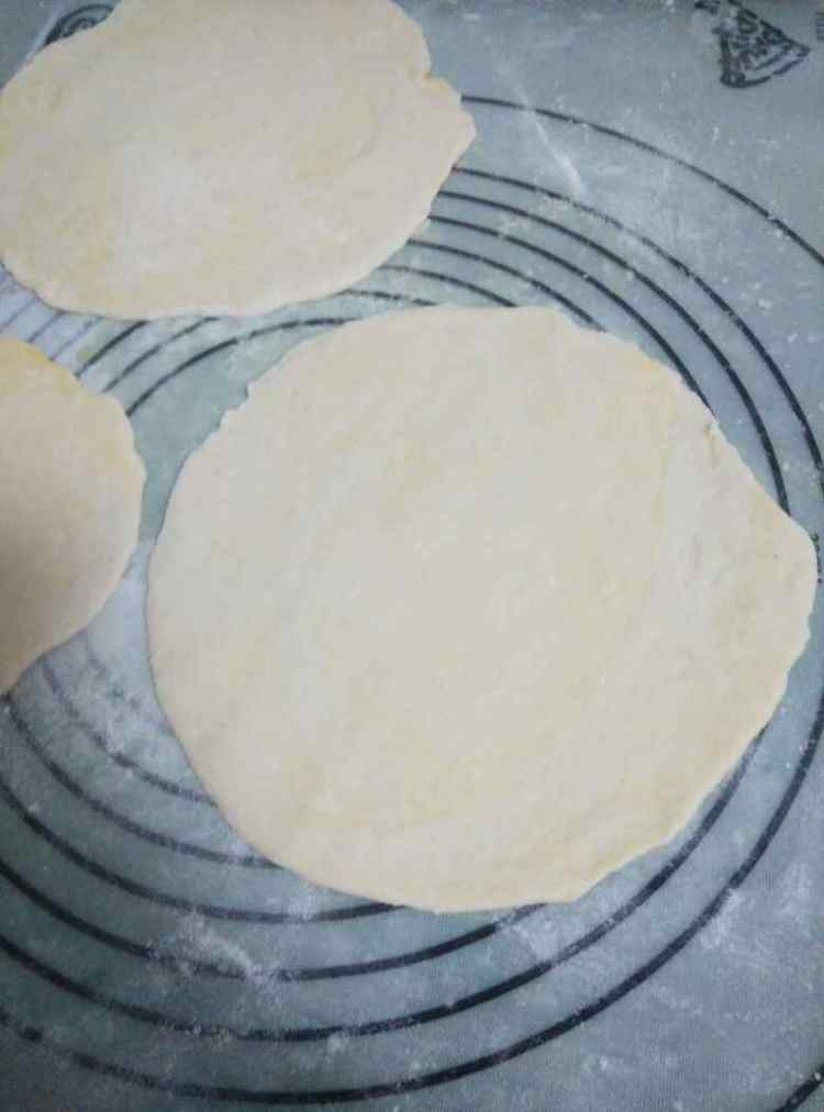 东北家常油饼步骤7