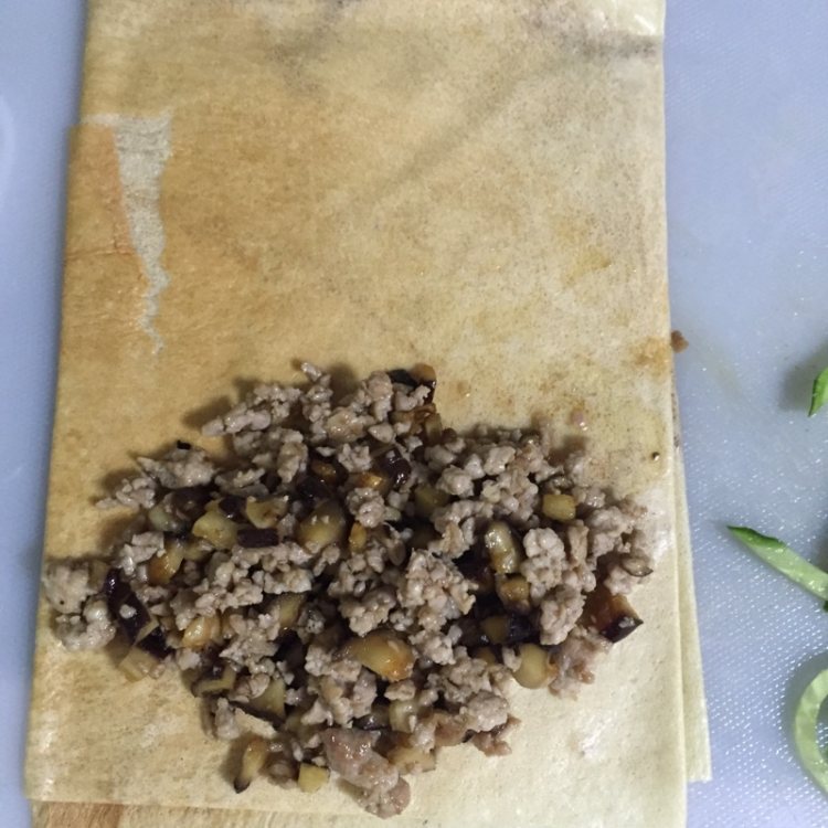 香菇肉末卷煎饼步骤7