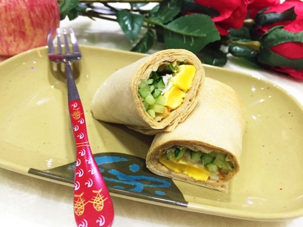 黄瓜鸡蛋卷煎饼步骤6