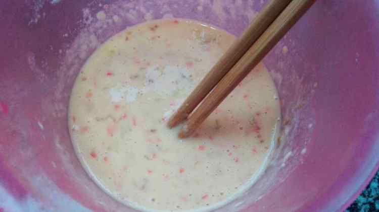 胡萝卜鲜肉蛋饼步骤2