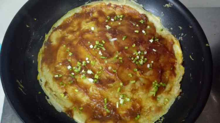 自制煎饼果子(蛋饼)步骤15