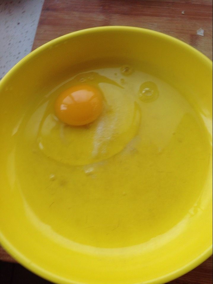 鸡蛋煎玉米饼子步骤2