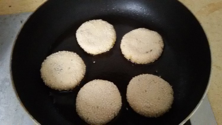 黄金芝麻馅饼步骤8