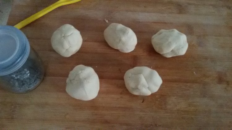 黄金芝麻馅饼步骤5