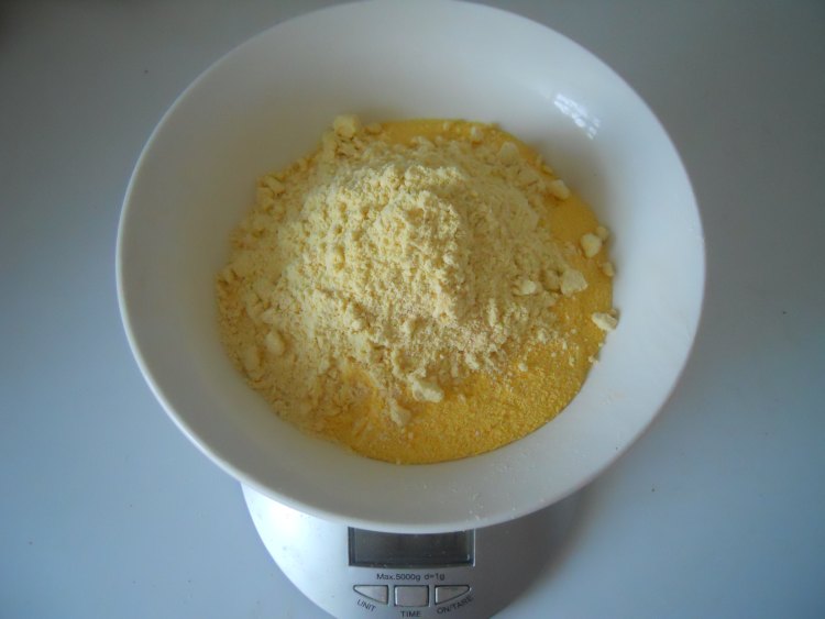 香甜玉米黑豆饼步骤2
