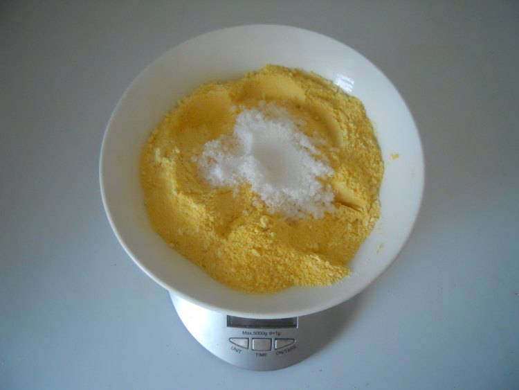 香甜玉米黑豆饼步骤3