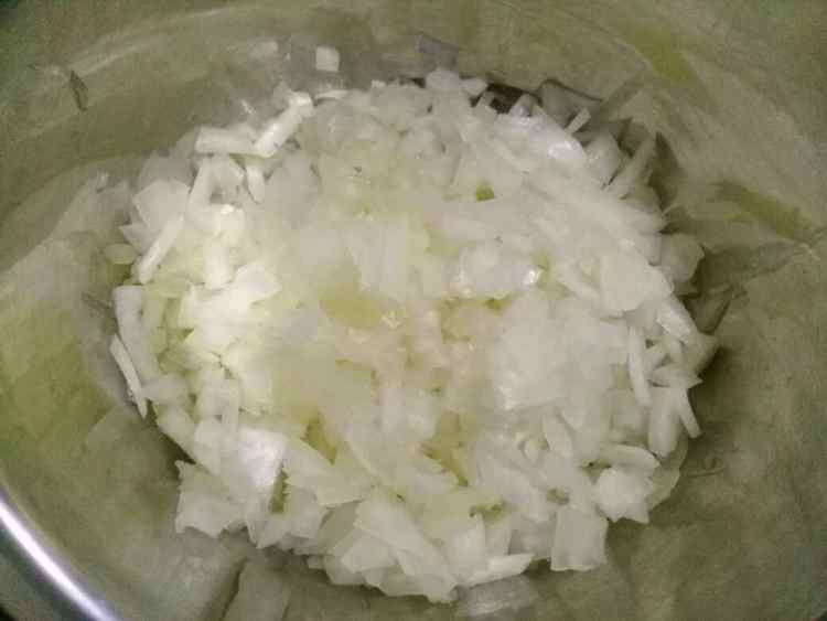 洋葱肉饼步骤2