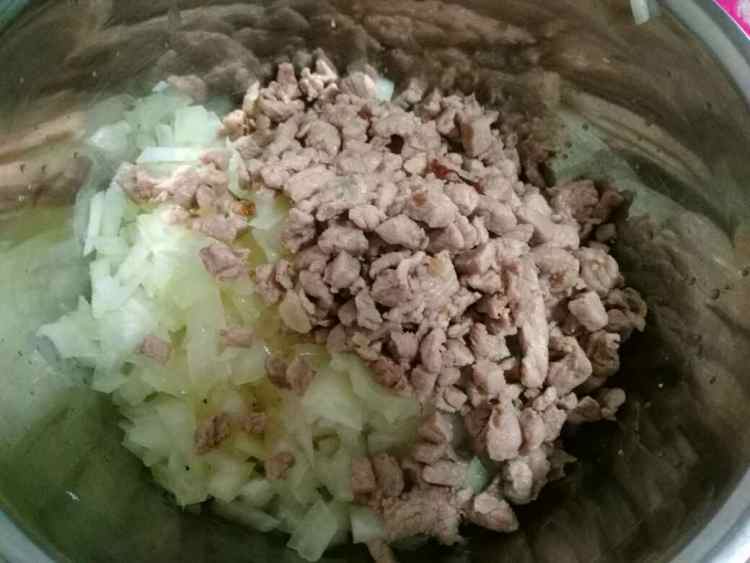 洋葱肉饼步骤5