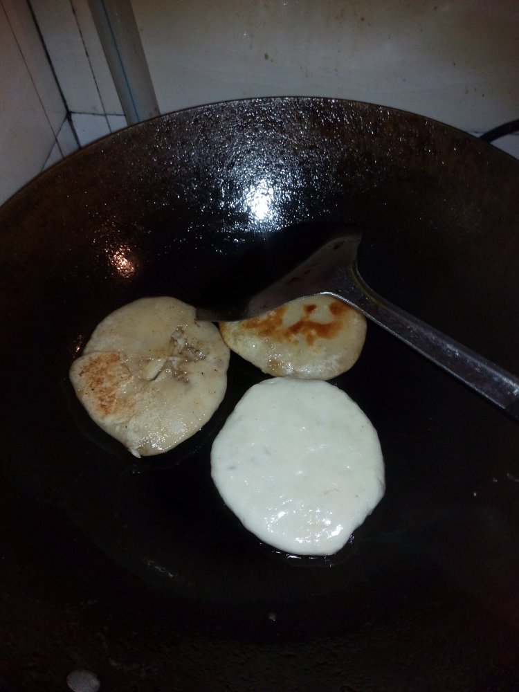 烫面包菜素饼步骤9