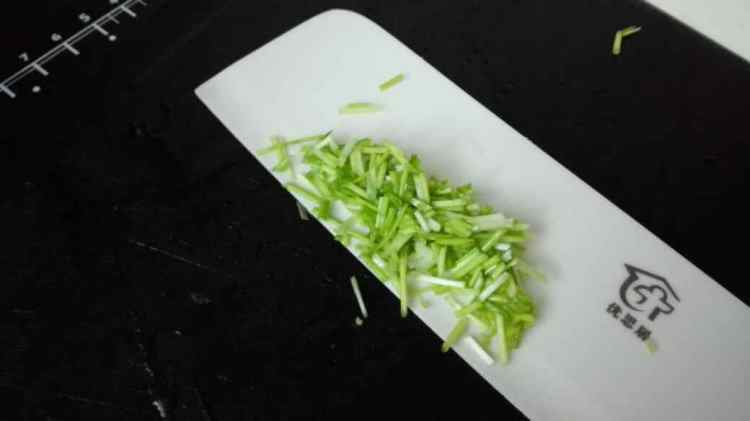 西葫芦鸡蛋灌饼步骤4