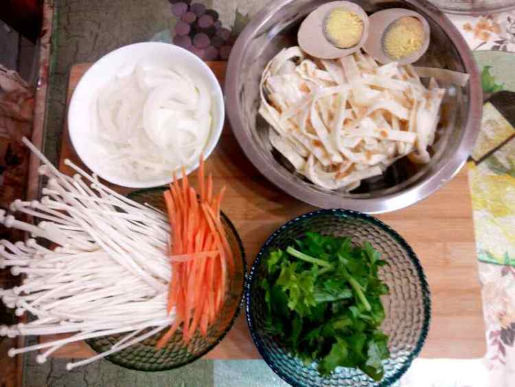杂蔬炒饼步骤1