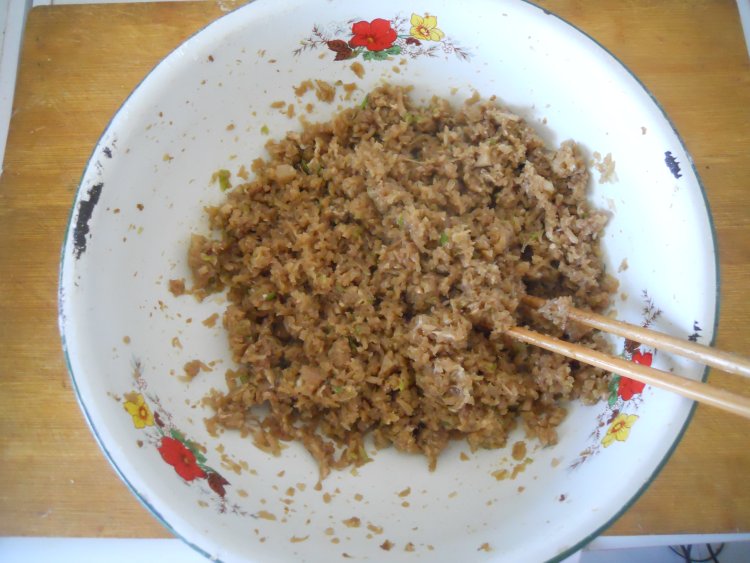 牛肉萝卜馅饼步骤2