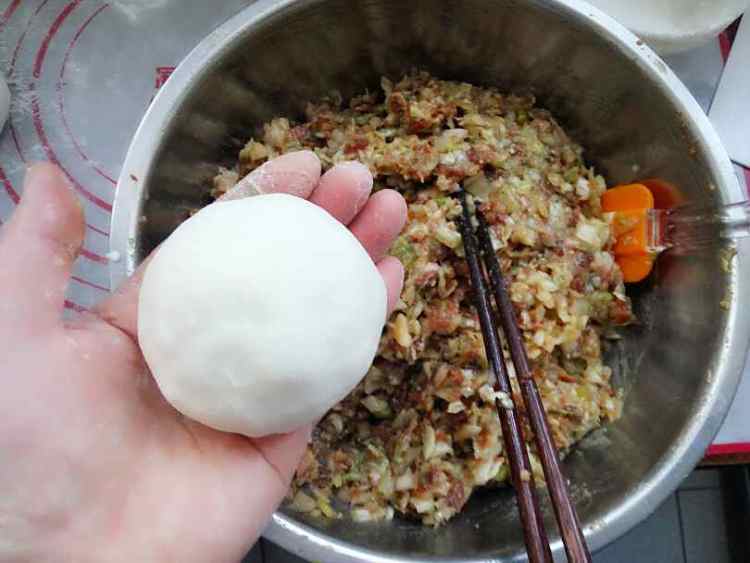 牛肉大白菜馅饼步骤10