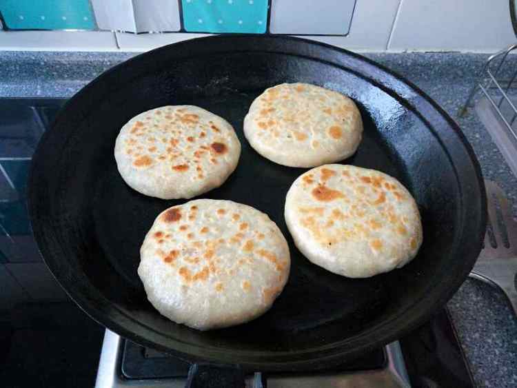 牛肉大白菜馅饼步骤13