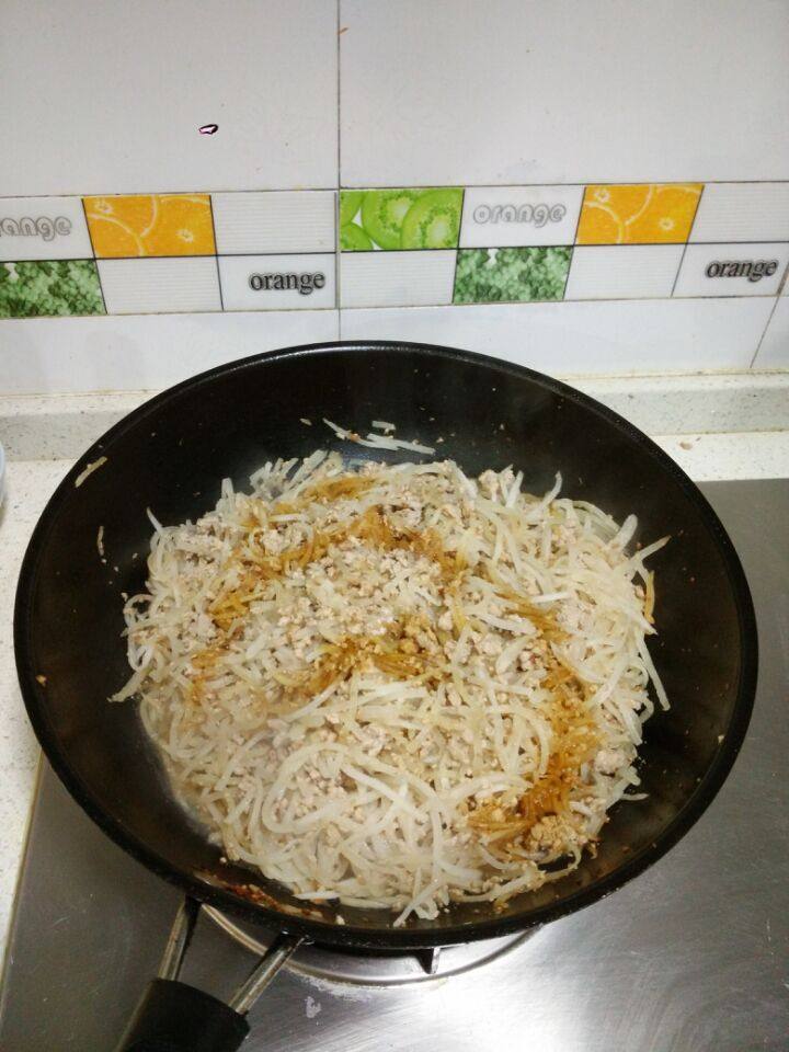 芝麻鲜肉萝卜丝饼步骤5