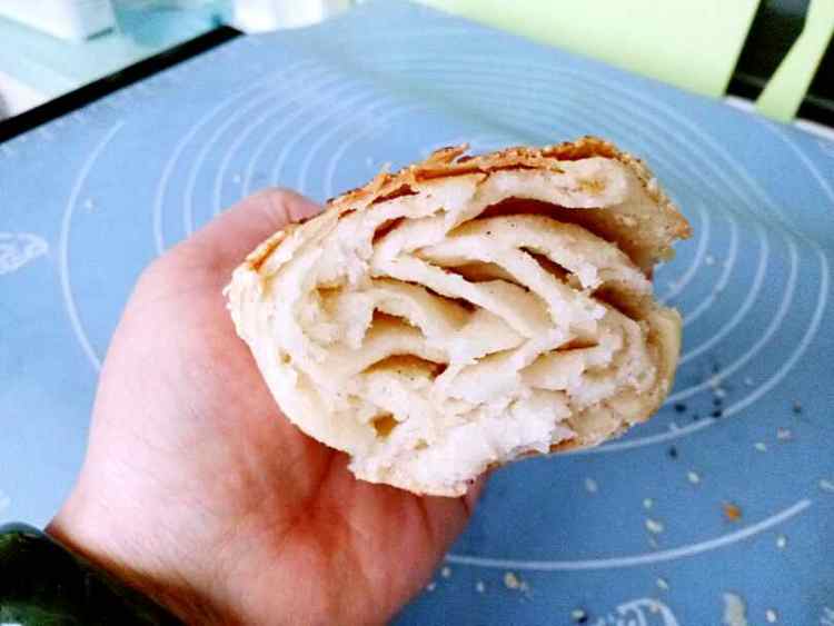 五香发面芝麻饼步骤10