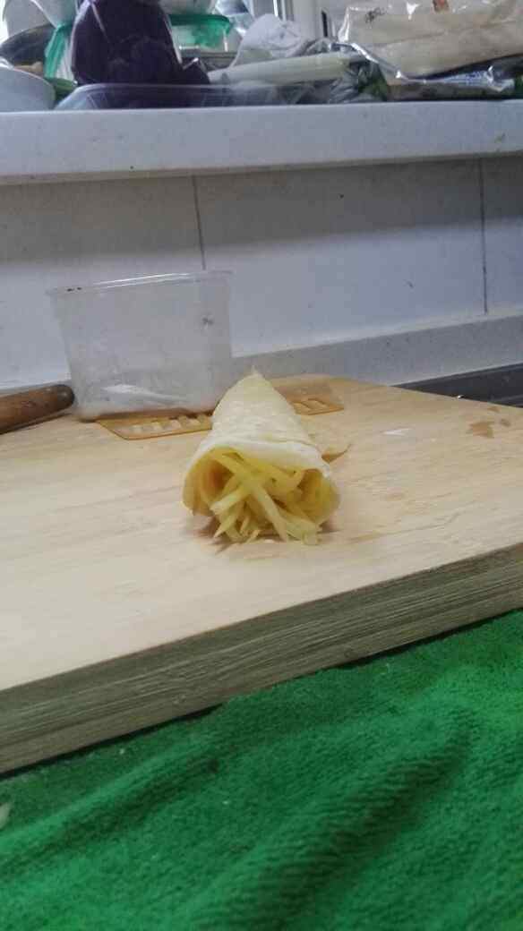 鸡蛋卷菜饼步骤13