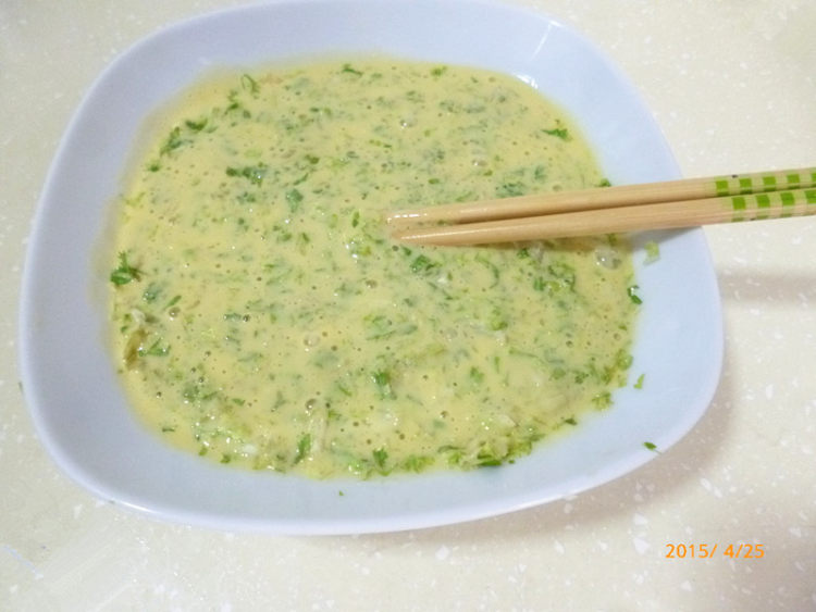 苦菊鸡蛋软饼步骤5