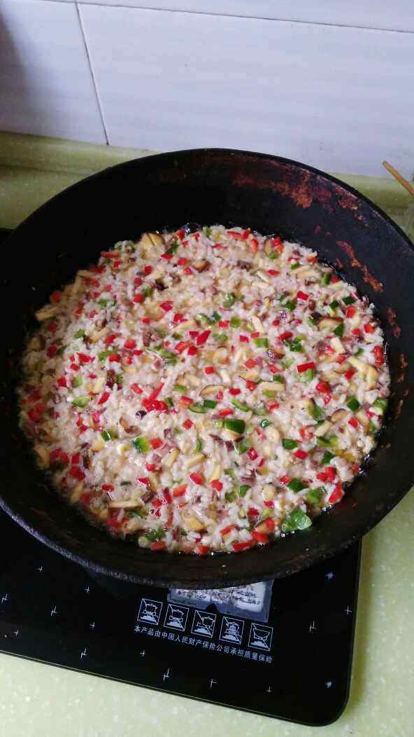 双椒牛肉鸡蛋米饭饼步骤6