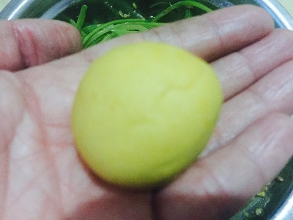 油炸南瓜饼步骤3