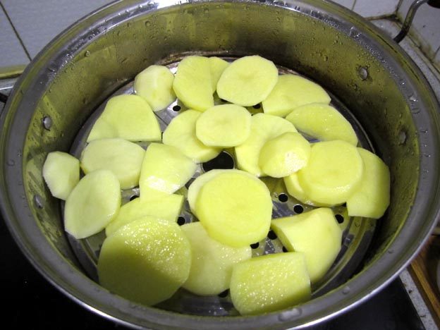 肉沫土豆饼步骤1