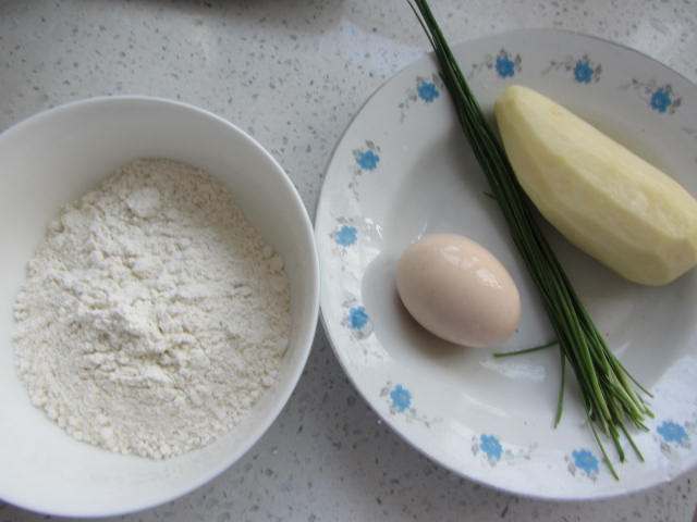 香葱鸡蛋面饼步骤1