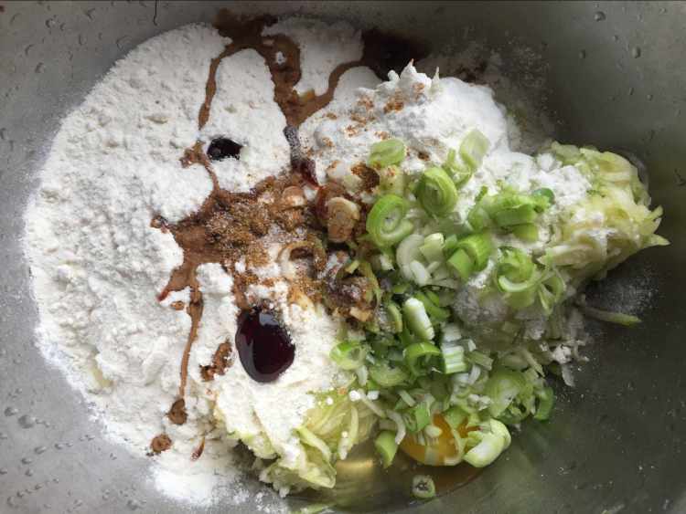 西葫芦鸡蛋煎饼步骤4