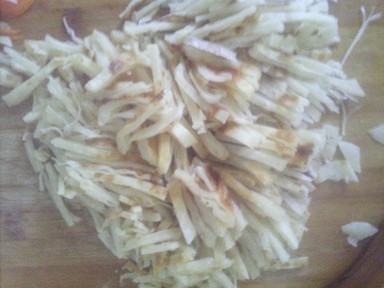 金针菇炒饼步骤2