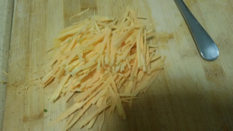 红薯蔬菜饼步骤2