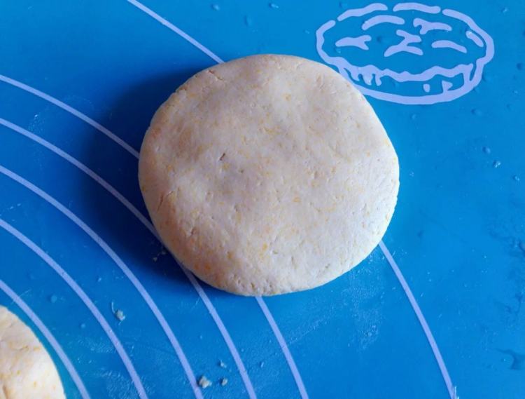 红豆南瓜饼步骤11