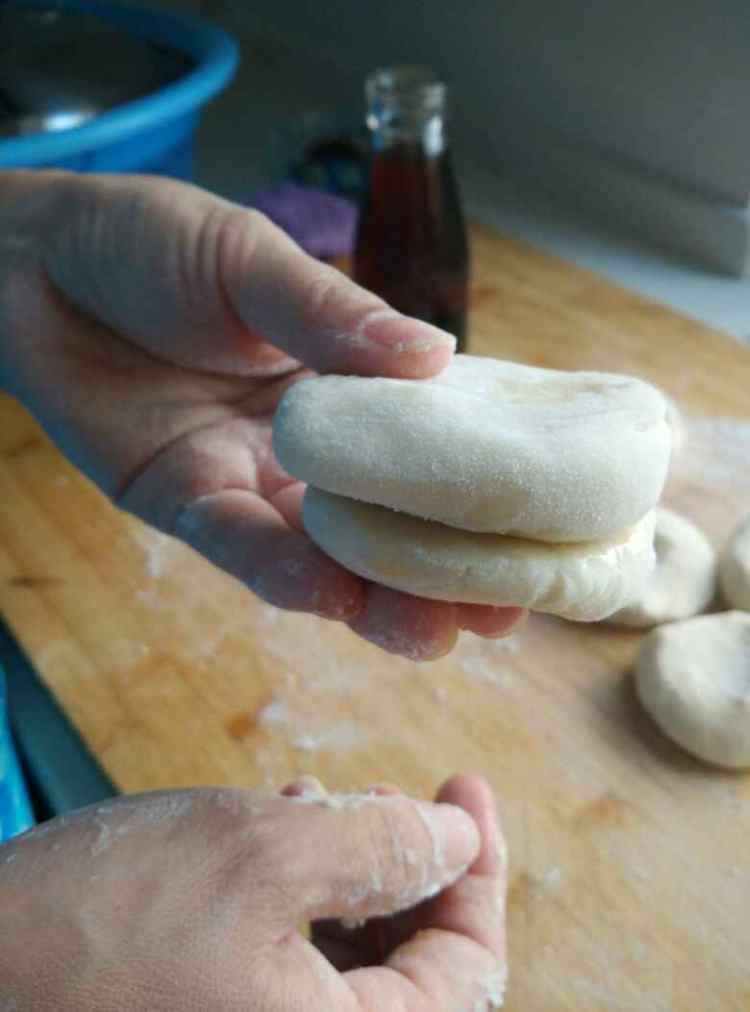 烫面卷饼步骤7