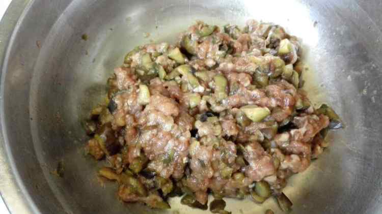 茄子肉糜荞麦千层饼步骤4
