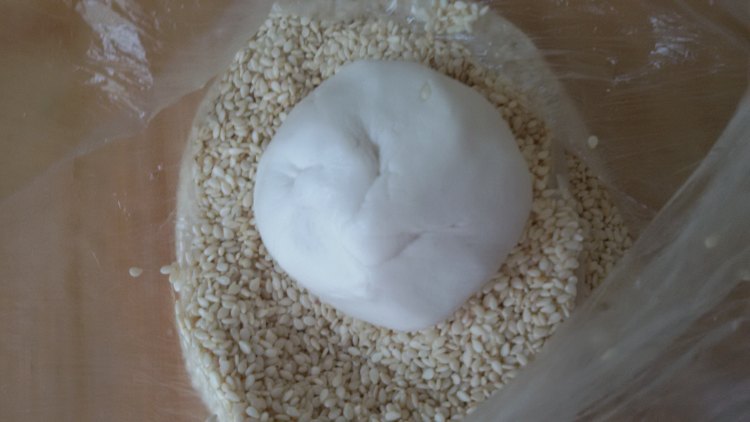 【手工美食】芝麻苹果步骤4