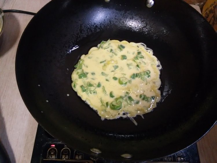 【手工美食】青椒鸡蛋步骤7