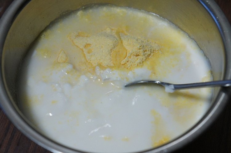 【手工美食】玉米面锅步骤2