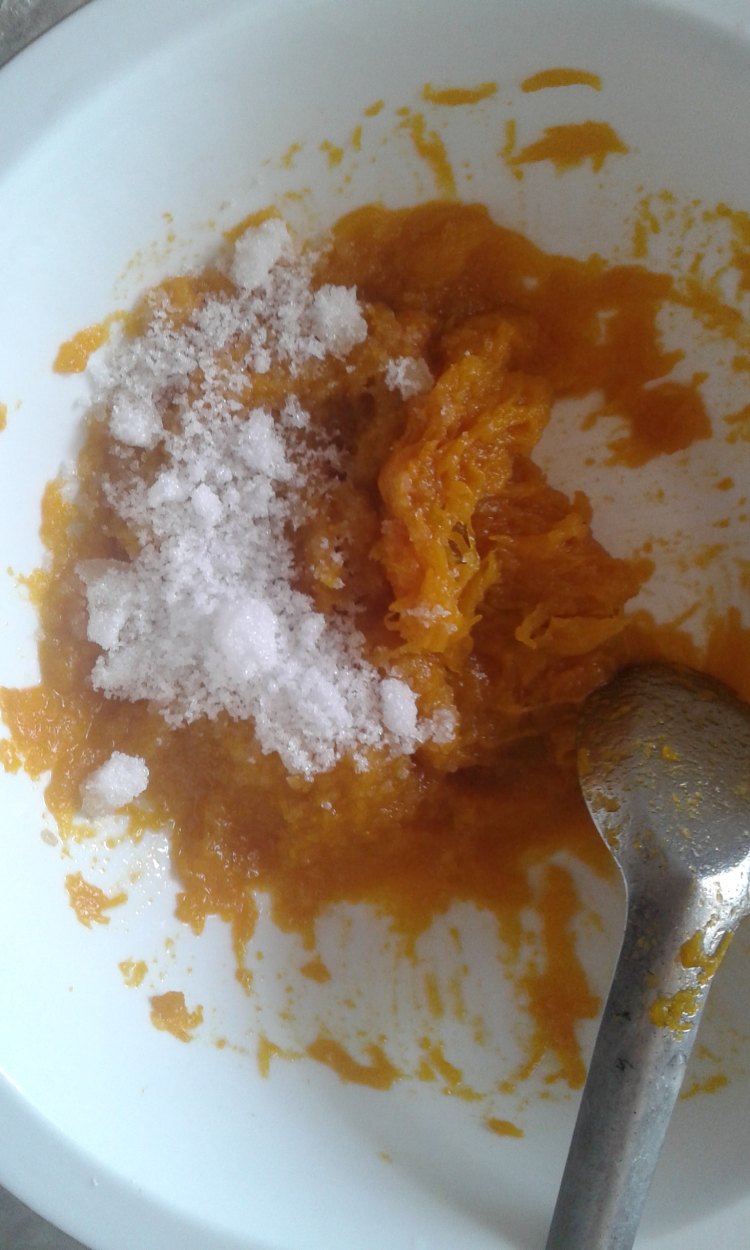 油炸南瓜糯米小饼步骤4